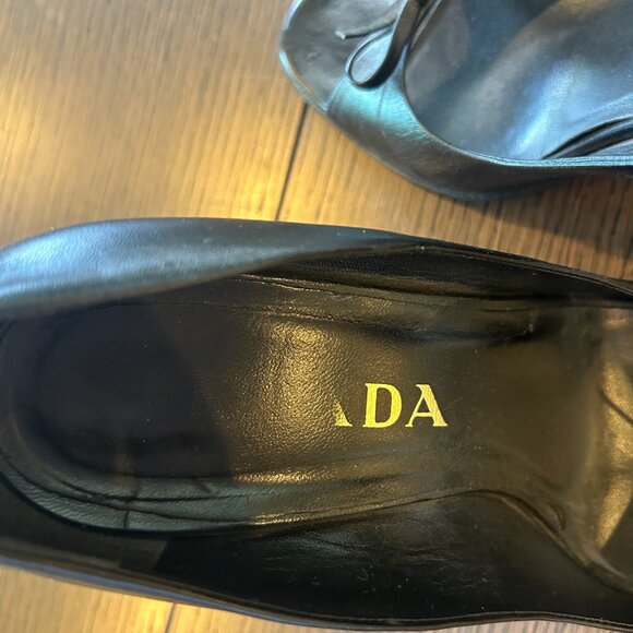 PRADA Black Leather Heels with Bow - Size 38 - Picture 4 of 7